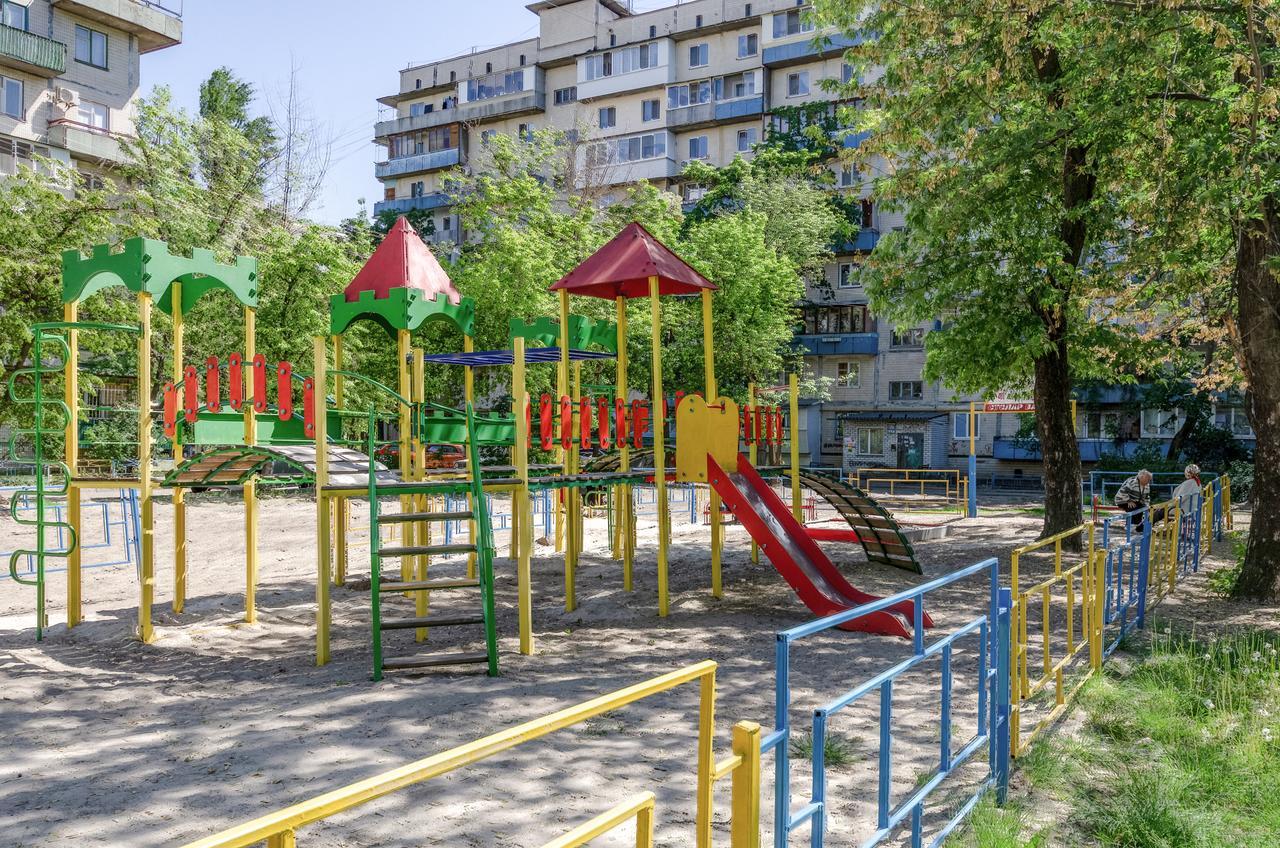 Artal Apartment On Obolonskyi Avenue 16A Kyiv Exterior photo