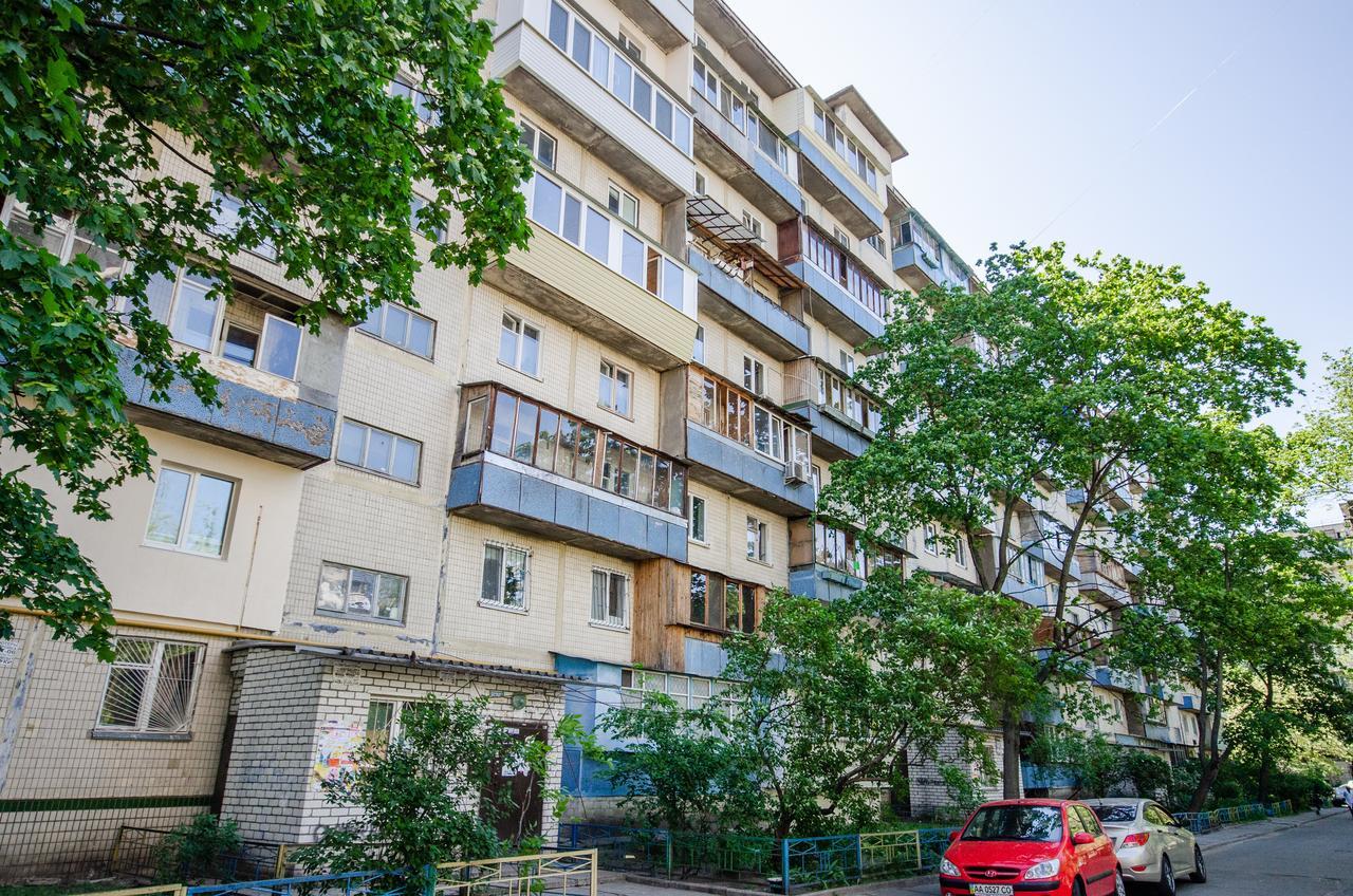 Artal Apartment On Obolonskyi Avenue 16A Kyiv Exterior photo