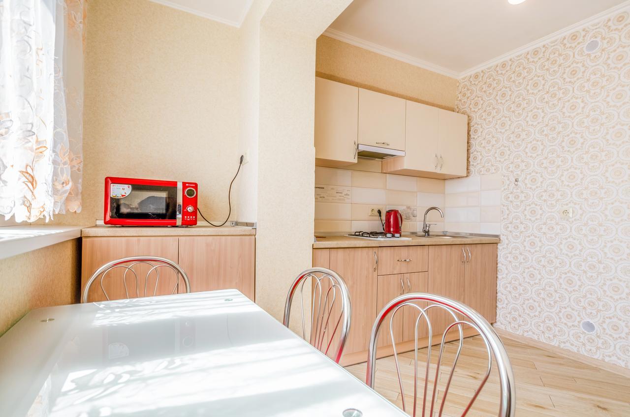 Artal Apartment On Obolonskyi Avenue 16A Kyiv Exterior photo